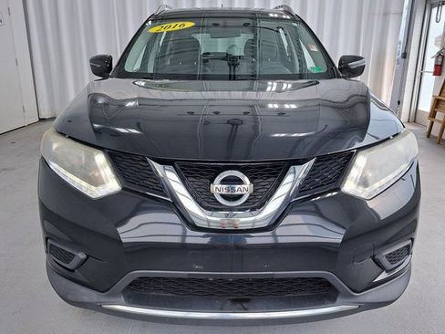 Used 2016 Nissan Rogue S w/ Appearance Package FWD image 3