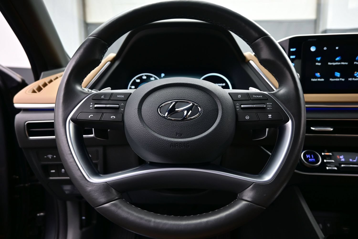 Used 2023 Hyundai Sonata Limited FWD image 25