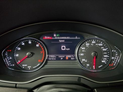 Used 2023 Audi Q5 2.0T Premium w/ Convenience Package image 34