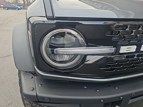 Used 2024 Ford Bronco Wildtrak image 7