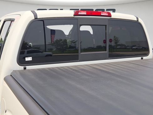 Used 2021 Nissan Frontier SV w/ Midnight Edition Floor Mats RWD image 16