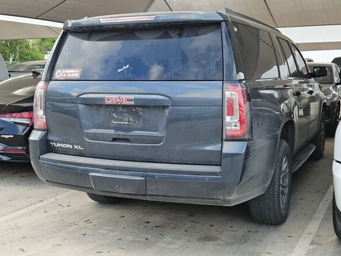 Used 2019 GMC Yukon XL SLT w/ Open Road Package image 2