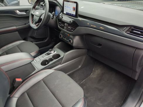 Used 2025 Ford Escape ST-Line image 31