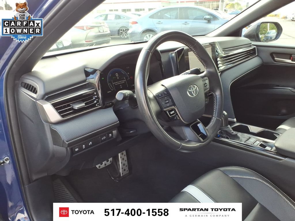 Used 2025 Toyota Camry SE FWD image 15