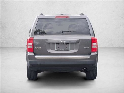 Used 2016 Jeep Patriot High Altitude AWD/4WD image 6