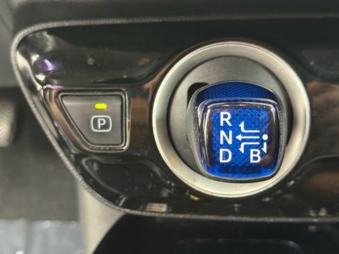Used 2022 Toyota Prius Prime XLE image 25