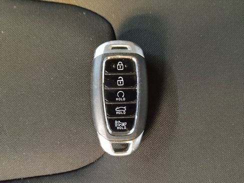 Used 2023 Hyundai Elantra SEL w/ Convenience Package FWD image 32