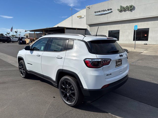 New 2026 Jeep Compass Latitude AWD/4WD image 3