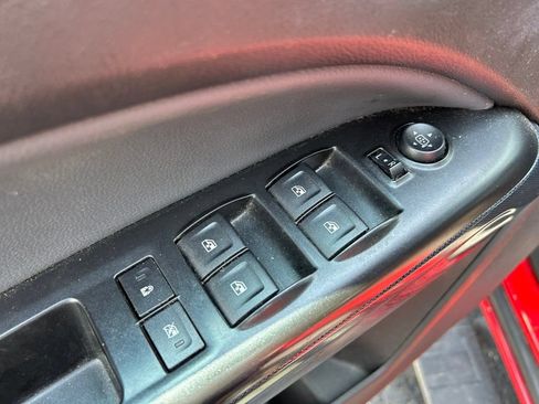 Used 2015 Chevrolet Colorado Z71 RWD image 16