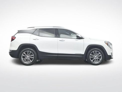 Used 2024 GMC Terrain SLT AWD/4WD image 35