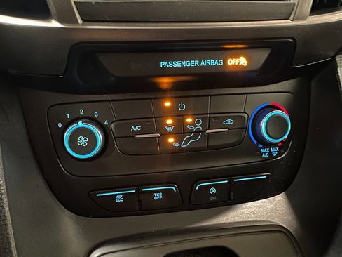 Used 2021 Ford Transit Connect XL image 29