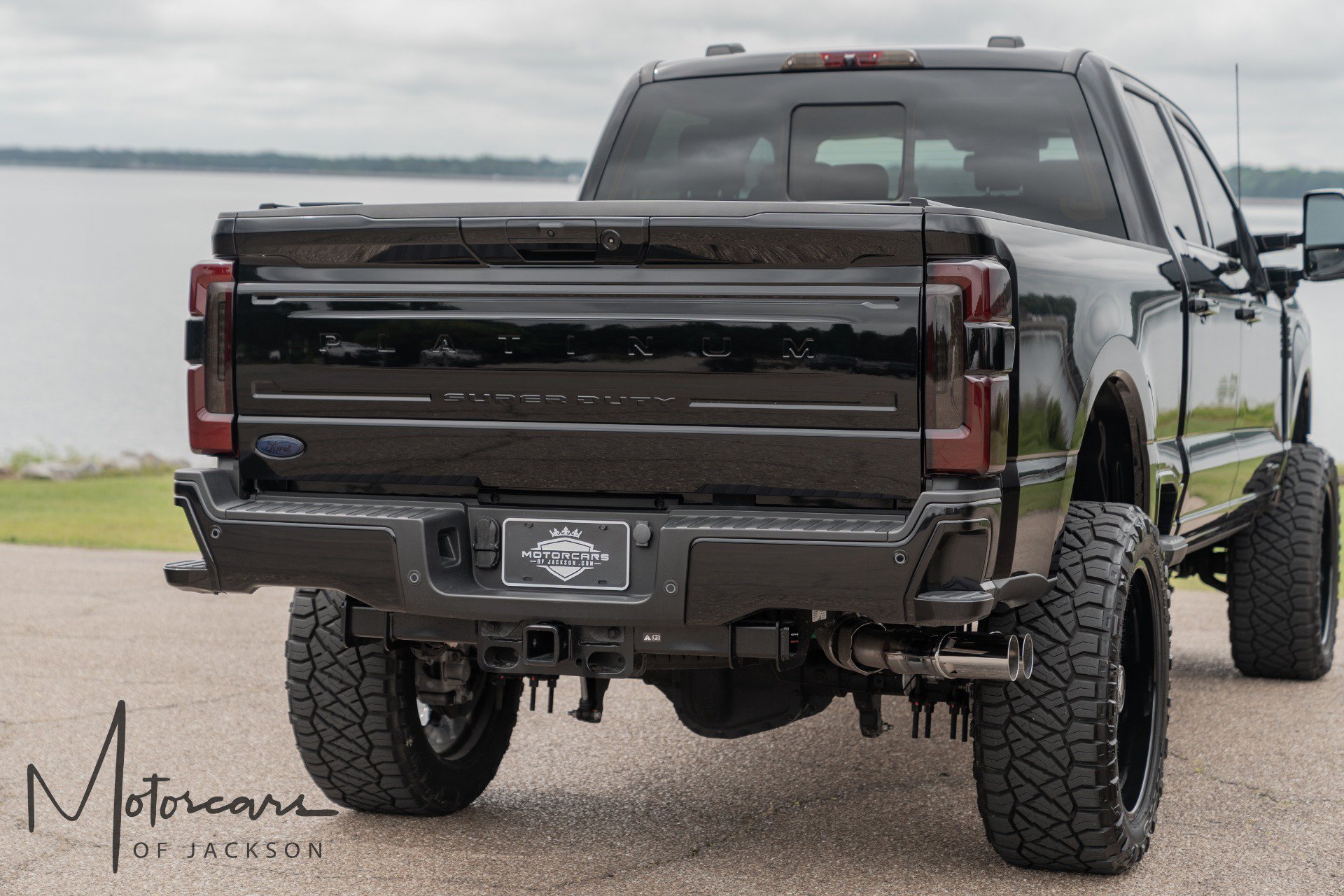 Used 2025 Ford F250 Platinum w/ Platinum Plus Package AWD/4WD image 38