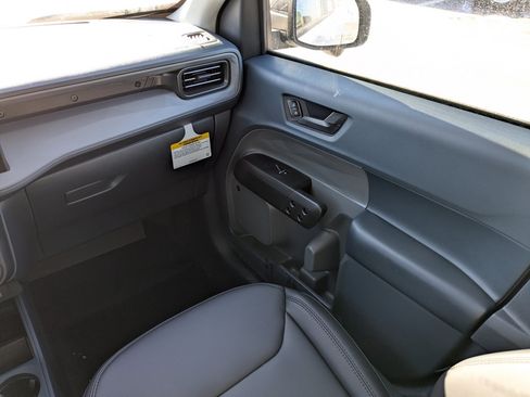 New 2026 Ford Maverick Lariat w/ Black Appearance Package image 19