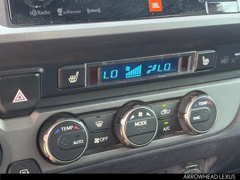 Used 2019 Toyota Tacoma TRD Sport AWD/4WD image 24