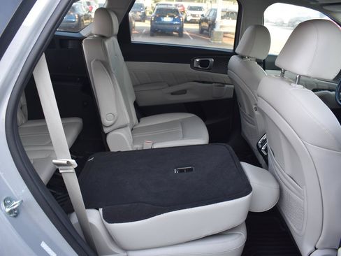 Used 2023 Kia Sorento SX AWD/4WD image 68