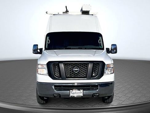 Used 2021 Nissan NV 3500 SL image 2