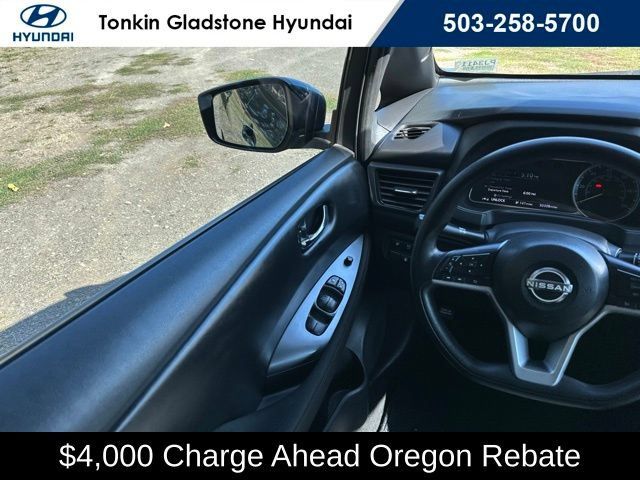 Used 2025 Nissan Leaf S FWD image 26