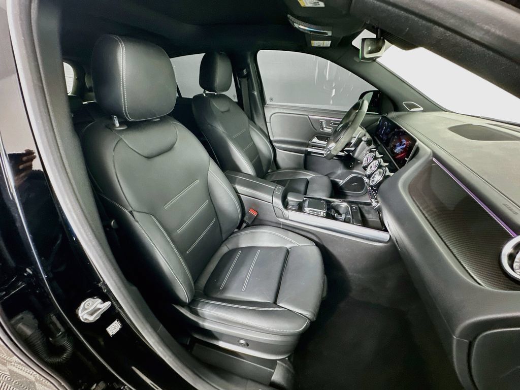 Used 2021 Mercedes-Benz GLA 45 AMG 4MATIC image 29