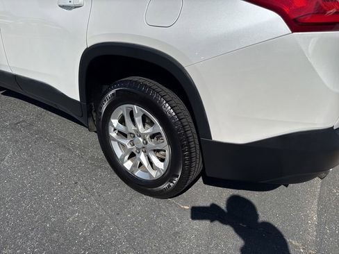 Used 2020 Chevrolet Traverse LT AWD/4WD image 9