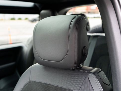 Used 2023 Land Rover Defender 90 Carpathian Edition image 26