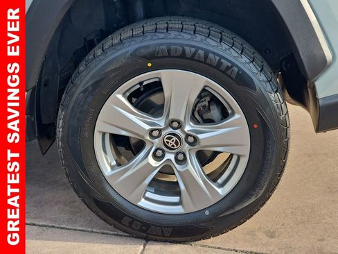 Used 2022 Toyota RAV4 XLE image 38