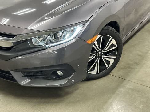 Used 2018 Honda Civic EX-L image 31