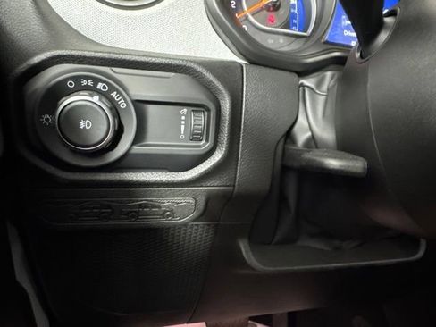Used 2024 Jeep Wrangler Unlimited Sport AWD/4WD image 19