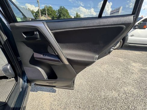 Used 2018 Toyota RAV4 LE w/ All Weather Liner Package AWD/4WD image 32