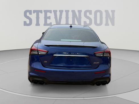 Used 2023 Maserati Ghibli Modena Q4 AWD/4WD image 4
