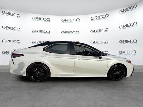 Used 2022 Toyota Camry XSE w/ Cold Weather Package AWD/4WD image 8