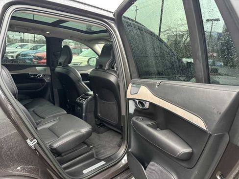 Certified 2023 Volvo XC90 T8 Ultimate image 13