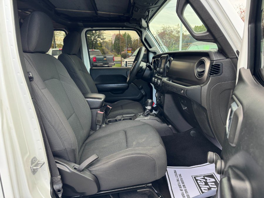 Used 2019 Jeep Wrangler Unlimited Sport AWD/4WD image 18