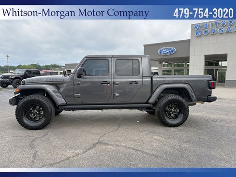 Used 2024 Jeep Gladiator Sport AWD/4WD image 8