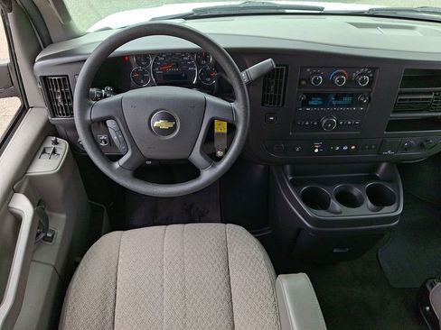 Used 2019 Chevrolet Express 3500 LT w/ LT Preferred Equipment Group RWD image 11