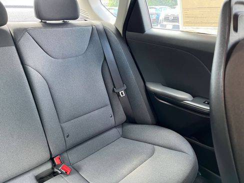Used 2025 Kia K4 FWD image 31