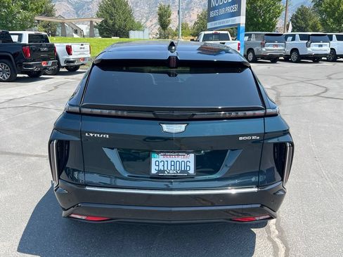 Used 2024 Cadillac Lyriq Luxury AWD/4WD image 10