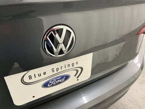 Used 2019 Volkswagen Jetta SEL image 5