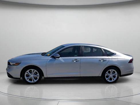 Used 2025 Honda Accord LX image 5