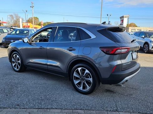 Used 2023 Ford Escape Platinum image 9