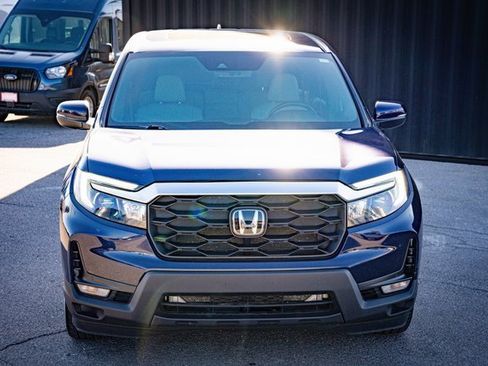 Used 2022 Honda Passport EX-L image 2