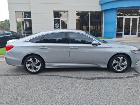 Used 2019 Honda Accord EX image 1