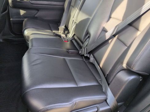 Used 2018 Honda Pilot Touring image 19