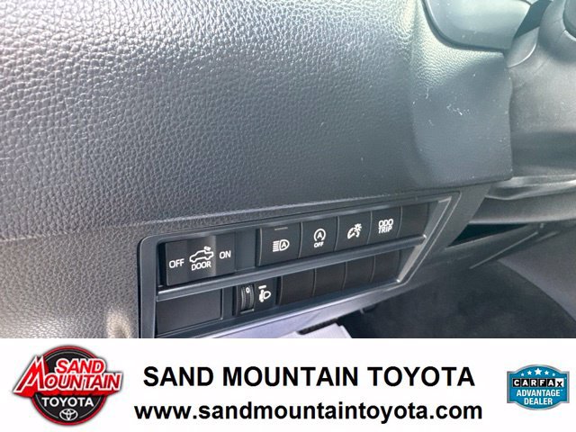 Used 2025 Toyota Tundra SR5 AWD/4WD image 13