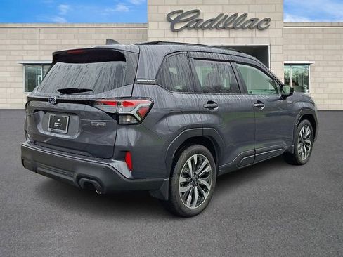 Used 2025 Subaru Forester Touring w/ Touring Package AWD/4WD image 8