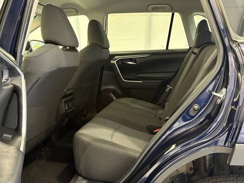 Used 2024 Toyota RAV4 XLE FWD image 17