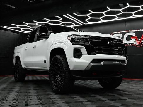 New 2026 Chevrolet Colorado Z71 w/ Technology Package AWD/4WD image 2