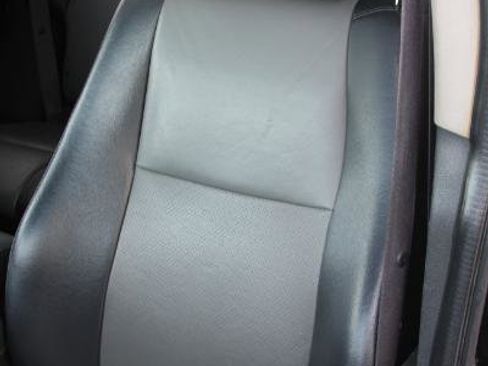 Used 2010 Jeep Grand Cherokee Laredo image 32