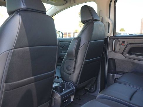 Used 2026 Honda Odyssey EX-L image 13