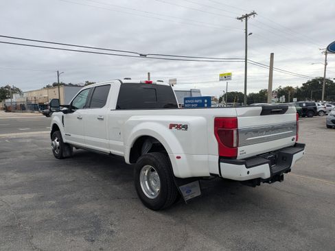 Certified 2021 Ford F350 Platinum image 5