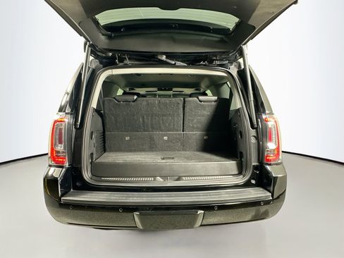 Used 2017 GMC Yukon SLT w/ Open Road Package image 29